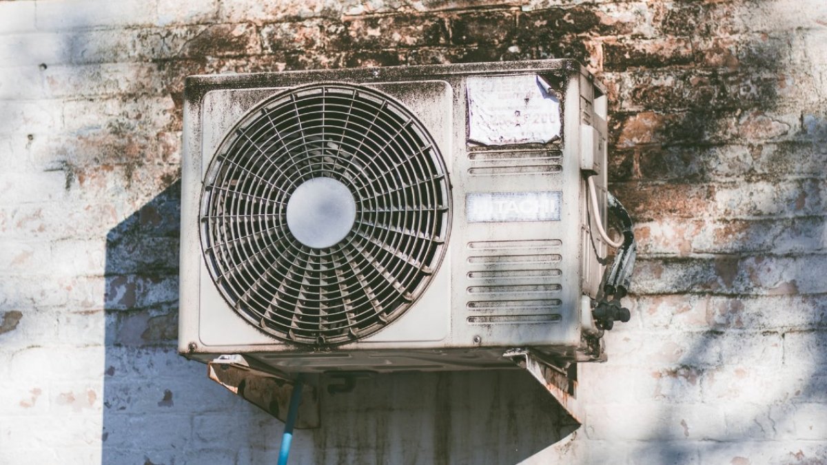 How To Prevent Bugs From Coming Through Air Conditioner Vents - Modern  Sheet Metal - Modern Heating u0026 Cooling